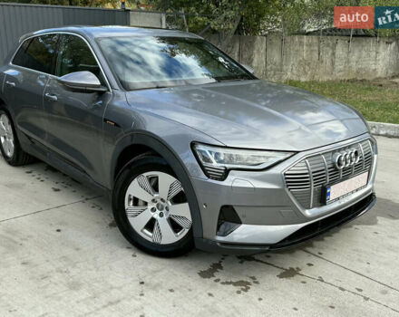 Ауди E-Tron, объемом двигателя 0 л и пробегом 80 тыс. км за 27999 $, фото 33 на Automoto.ua