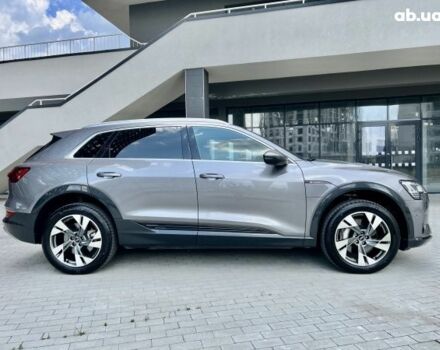 Ауди E-Tron, объемом двигателя 0 л и пробегом 0 тыс. км за 53900 $, фото 6 на Automoto.ua