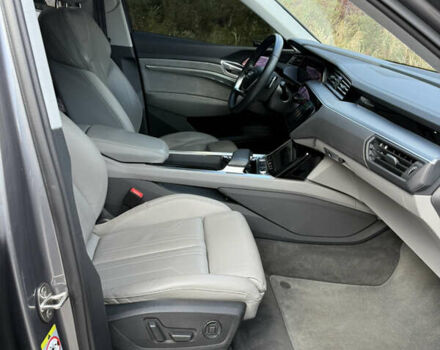 Ауди E-Tron, объемом двигателя 0 л и пробегом 81 тыс. км за 34999 $, фото 41 на Automoto.ua