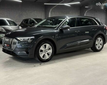 Ауди E-Tron, объемом двигателя 0 л и пробегом 207 тыс. км за 20000 $, фото 27 на Automoto.ua
