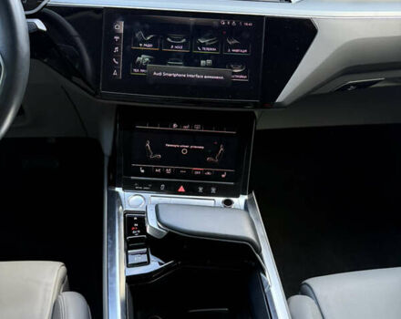Ауди E-Tron, объемом двигателя 0 л и пробегом 81 тыс. км за 34999 $, фото 30 на Automoto.ua