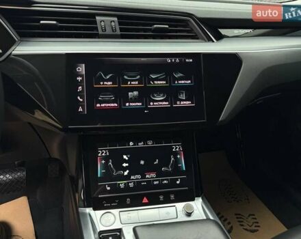 Ауди E-Tron, объемом двигателя 0 л и пробегом 147 тыс. км за 25900 $, фото 13 на Automoto.ua