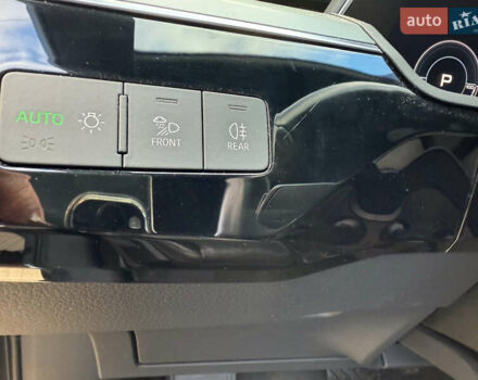 Ауди E-Tron, объемом двигателя 0 л и пробегом 80 тыс. км за 27999 $, фото 30 на Automoto.ua