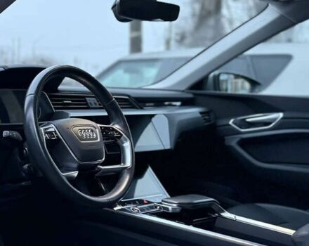 Ауди E-Tron, объемом двигателя 0 л и пробегом 169 тыс. км за 22899 $, фото 6 на Automoto.ua