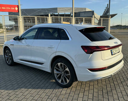 Ауді E-Tron 2020 у Львові на Automoto.ua Ауді E-Tron, об'ємом двигуна 0 л та пробігом 92 тис. км за 29900 $, фото 9 на Automoto.ua