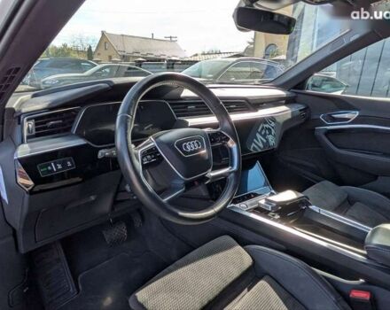 Ауді E-Tron, об'ємом двигуна 0 л та пробігом 66 тис. км за 29950 $, фото 8 на Automoto.ua