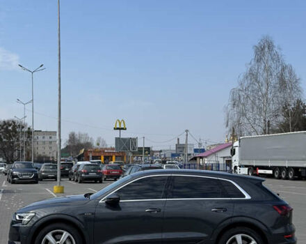 Ауди E-Tron, объемом двигателя 0 л и пробегом 144 тыс. км за 25000 $, фото 34 на Automoto.ua