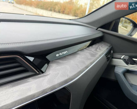 Ауди E-Tron, объемом двигателя 0 л и пробегом 83 тыс. км за 39000 $, фото 37 на Automoto.ua