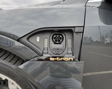 Ауди E-Tron, объемом двигателя 0 л и пробегом 144 тыс. км за 25500 $, фото 14 на Automoto.ua