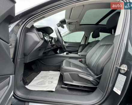 Ауди E-Tron, объемом двигателя 0 л и пробегом 144 тыс. км за 25000 $, фото 13 на Automoto.ua