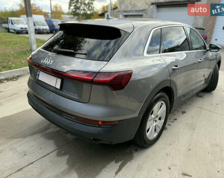 Ауди E-Tron, объемом двигателя 0 л и пробегом 80 тыс. км за 27999 $, фото 9 на Automoto.ua
