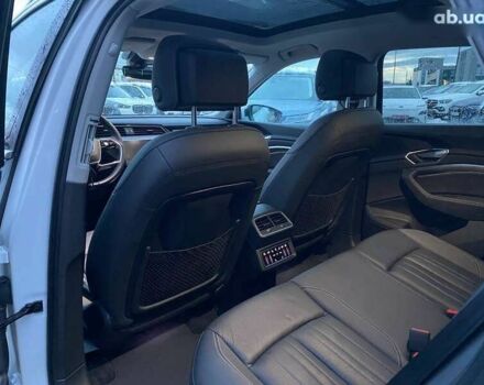 Ауді E-Tron, об'ємом двигуна 0 л та пробігом 55 тис. км за 29400 $, фото 19 на Automoto.ua