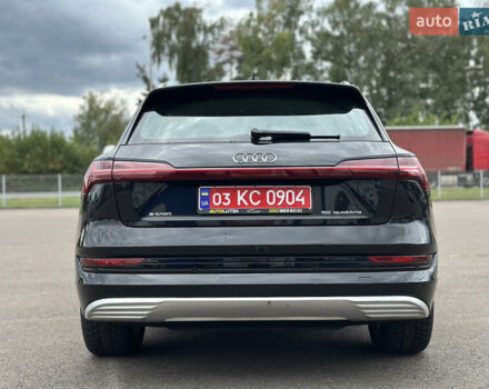 Ауди E-Tron, объемом двигателя 0 л и пробегом 113 тыс. км за 26000 $, фото 8 на Automoto.ua