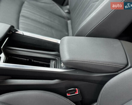 Ауди E-Tron, объемом двигателя 0 л и пробегом 95 тыс. км за 28750 $, фото 25 на Automoto.ua