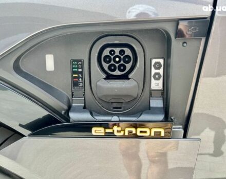 Ауди E-Tron, объемом двигателя 0 л и пробегом 0 тыс. км за 53900 $, фото 9 на Automoto.ua