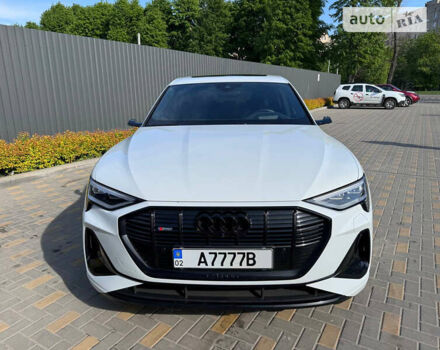 Ауді E-Tron, об'ємом двигуна 0 л та пробігом 69 тис. км за 47900 $, фото 15 на Automoto.ua