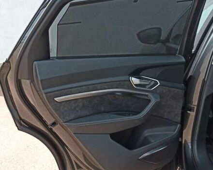 Ауді E-Tron, об'ємом двигуна 0 л та пробігом 37 тис. км за 35800 $, фото 18 на Automoto.ua