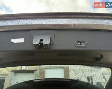 Ауди E-Tron, объемом двигателя 0 л и пробегом 80 тыс. км за 27999 $, фото 23 на Automoto.ua