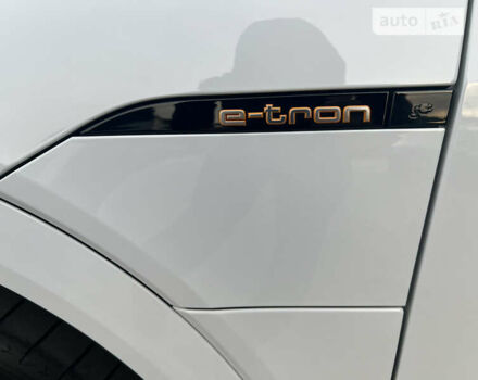 Ауді E-Tron, об'ємом двигуна 0 л та пробігом 54 тис. км за 40900 $, фото 30 на Automoto.ua