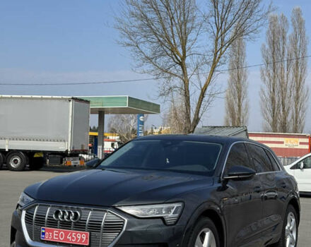 Ауди E-Tron, объемом двигателя 0 л и пробегом 144 тыс. км за 25000 $, фото 42 на Automoto.ua