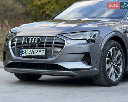 Ауди E-Tron, объемом двигателя 0 л и пробегом 81 тыс. км за 34999 $, фото 11 на Automoto.ua
