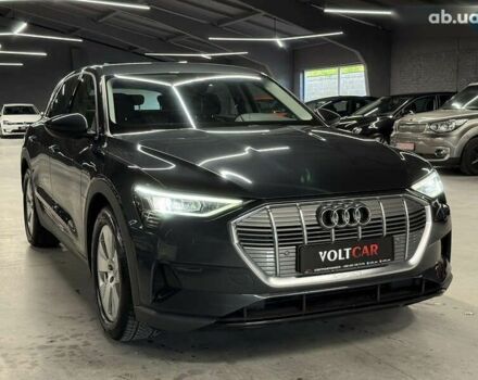 Ауди E-Tron, объемом двигателя 0 л и пробегом 207 тыс. км за 20000 $, фото 24 на Automoto.ua