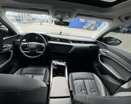 Ауди E-Tron, объемом двигателя 0 л и пробегом 144 тыс. км за 25000 $, фото 23 на Automoto.ua