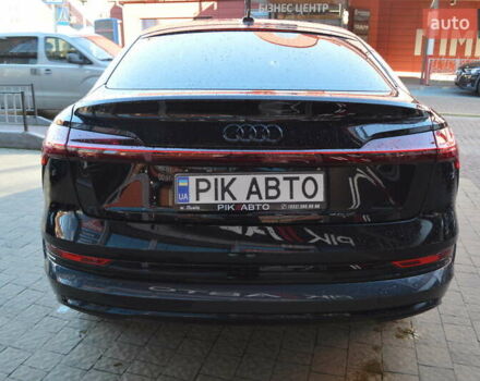 Ауди E-Tron, объемом двигателя 0 л и пробегом 59 тыс. км за 35900 $, фото 4 на Automoto.ua