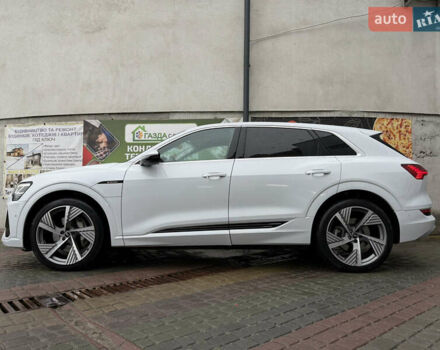 Ауди E-Tron, объемом двигателя 0 л и пробегом 26 тыс. км за 38900 $, фото 16 на Automoto.ua