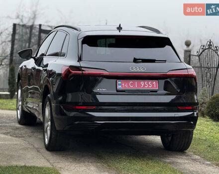 Ауди E-Tron, объемом двигателя 0 л и пробегом 95 тыс. км за 28750 $, фото 12 на Automoto.ua