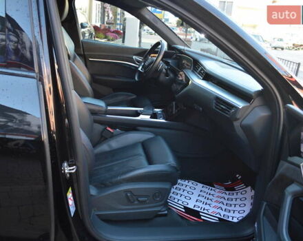 Ауди E-Tron, объемом двигателя 0 л и пробегом 59 тыс. км за 35900 $, фото 47 на Automoto.ua