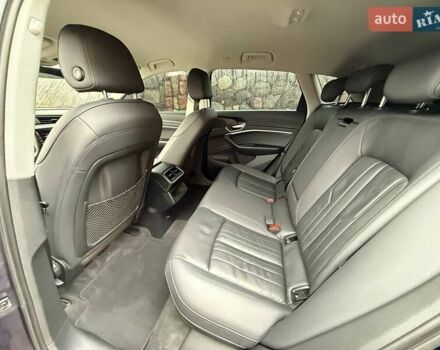 Ауди E-Tron, объемом двигателя 0 л и пробегом 147 тыс. км за 25900 $, фото 19 на Automoto.ua