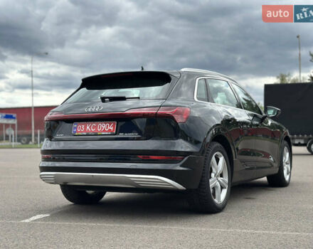 Ауди E-Tron, объемом двигателя 0 л и пробегом 113 тыс. км за 26000 $, фото 6 на Automoto.ua