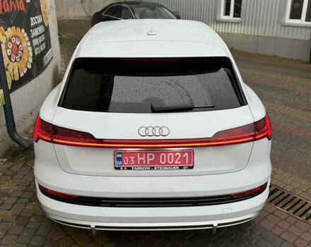 Ауди E-Tron, объемом двигателя 0 л и пробегом 26 тыс. км за 38900 $, фото 22 на Automoto.ua