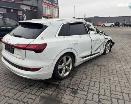 Ауди E-Tron, объемом двигателя 0 л и пробегом 40 тыс. км за 13200 $, фото 6 на Automoto.ua