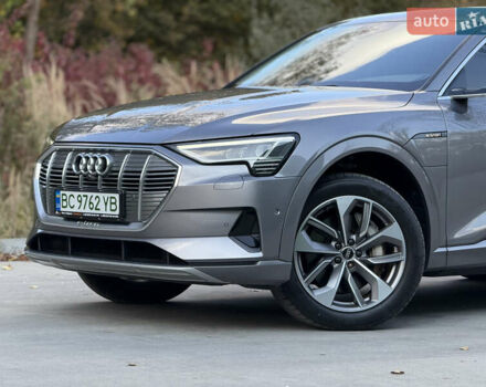 Ауди E-Tron, объемом двигателя 0 л и пробегом 81 тыс. км за 34999 $, фото 8 на Automoto.ua