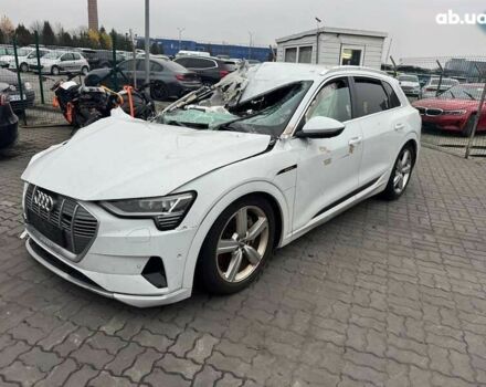 Ауди E-Tron, объемом двигателя 0 л и пробегом 40 тыс. км за 13200 $, фото 2 на Automoto.ua