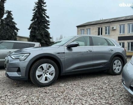 Ауди E-Tron, объемом двигателя 0 л и пробегом 169 тыс. км за 22899 $, фото 3 на Automoto.ua