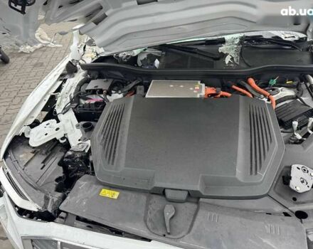 Ауди E-Tron, объемом двигателя 0 л и пробегом 40 тыс. км за 13200 $, фото 9 на Automoto.ua