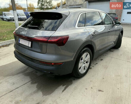 Ауди E-Tron, объемом двигателя 0 л и пробегом 80 тыс. км за 27999 $, фото 41 на Automoto.ua