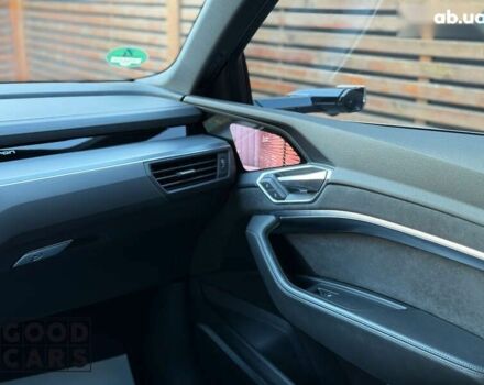 Ауди E-Tron, объемом двигателя 0 л и пробегом 43 тыс. км за 34000 $, фото 22 на Automoto.ua