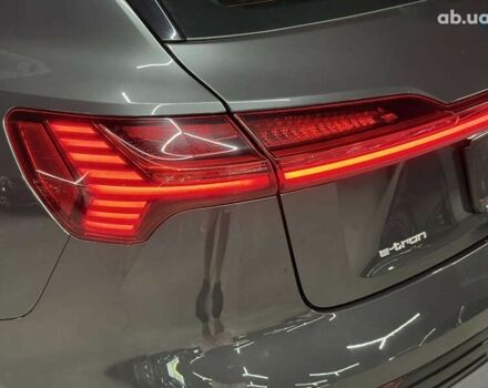 Ауди E-Tron, объемом двигателя 0 л и пробегом 207 тыс. км за 20000 $, фото 17 на Automoto.ua