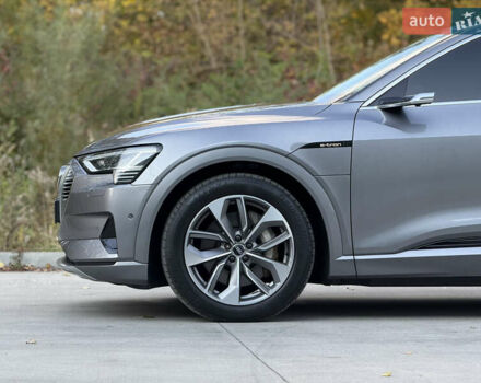 Ауди E-Tron, объемом двигателя 0 л и пробегом 81 тыс. км за 34999 $, фото 15 на Automoto.ua