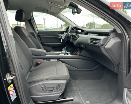 Ауди E-Tron, объемом двигателя 0 л и пробегом 113 тыс. км за 26000 $, фото 15 на Automoto.ua
