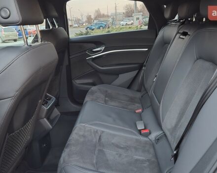 купить новое авто Ауди E-Tron 2021 года от официального дилера E-Car Ауди фото