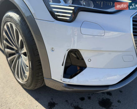Ауді E-Tron, об'ємом двигуна 0 л та пробігом 129 тис. км за 28500 $, фото 24 на Automoto.ua