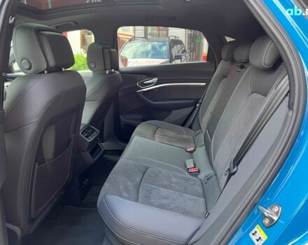 Ауди E-Tron, объемом двигателя 0 л и пробегом 2 тыс. км за 56000 $, фото 11 на Automoto.ua