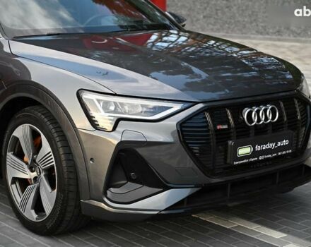 Ауди E-Tron, объемом двигателя 0 л и пробегом 88 тыс. км за 36625 $, фото 12 на Automoto.ua