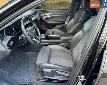 Ауди E-Tron, объемом двигателя 0 л и пробегом 65 тыс. км за 25599 $, фото 30 на Automoto.ua