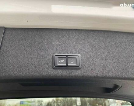 Ауди E-Tron, объемом двигателя 0 л и пробегом 82 тыс. км за 32900 $, фото 25 на Automoto.ua